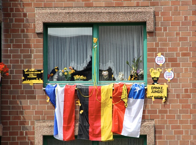 波兰11月世预赛大名单：莱万领衔，泽林斯基、皮扬特克在列